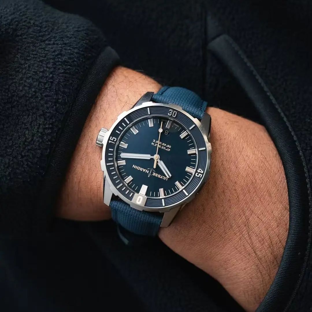 Nuovo design Sailcloth Signatu - Cartier Watch Santos recensione e prezzo