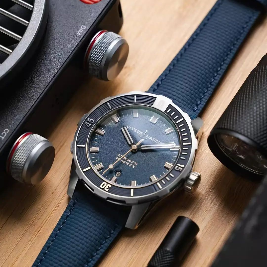 Nuovo design Sailcloth Signatu - Cartier Watch Santos recensione e prezzo