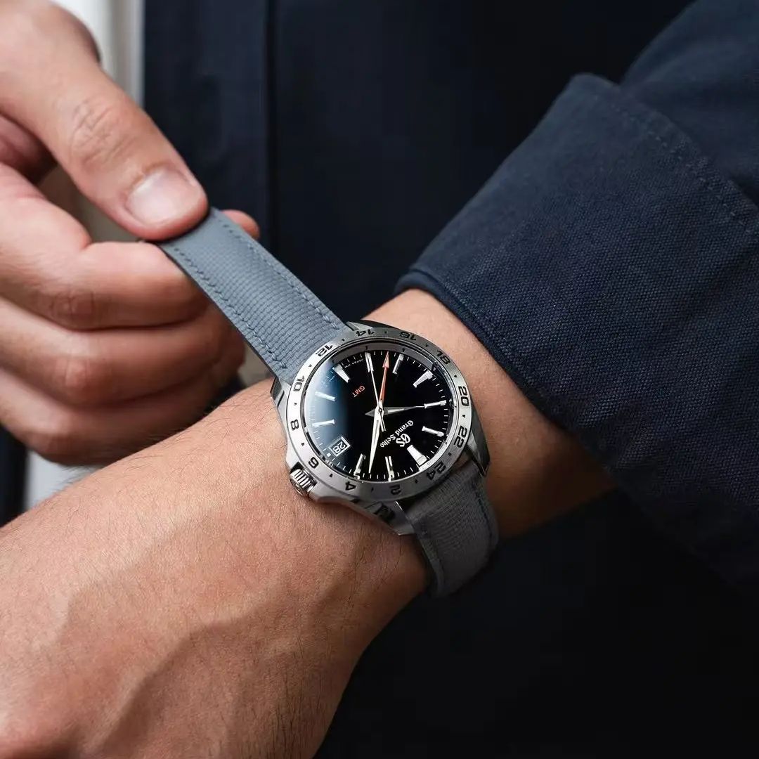 Nuovo design Sailcloth Signatu - Cartier Watch Santos recensione e prezzo